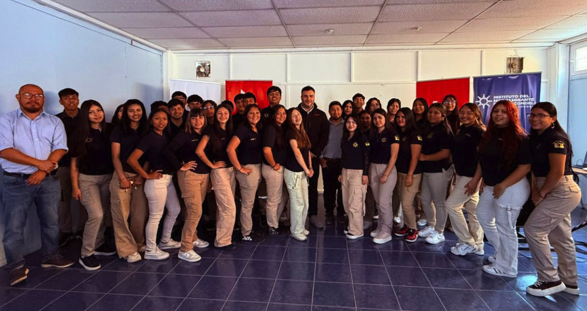 Educación y operación portuaria: un encuentro clave en Iquique